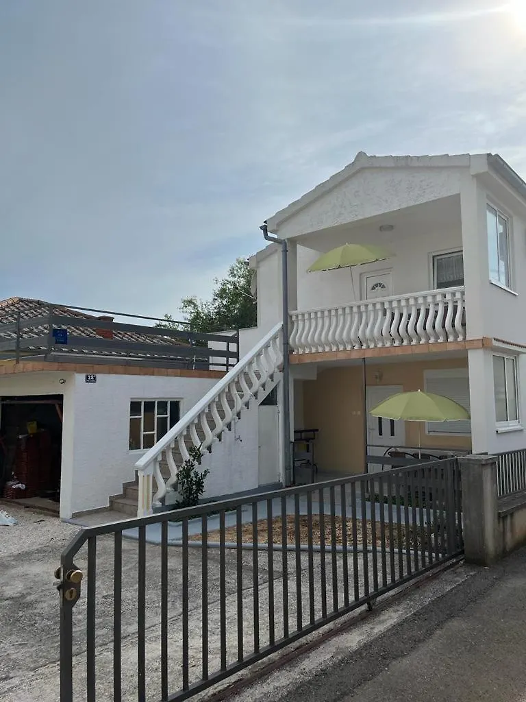 Apartment Zagi Seline Croatia