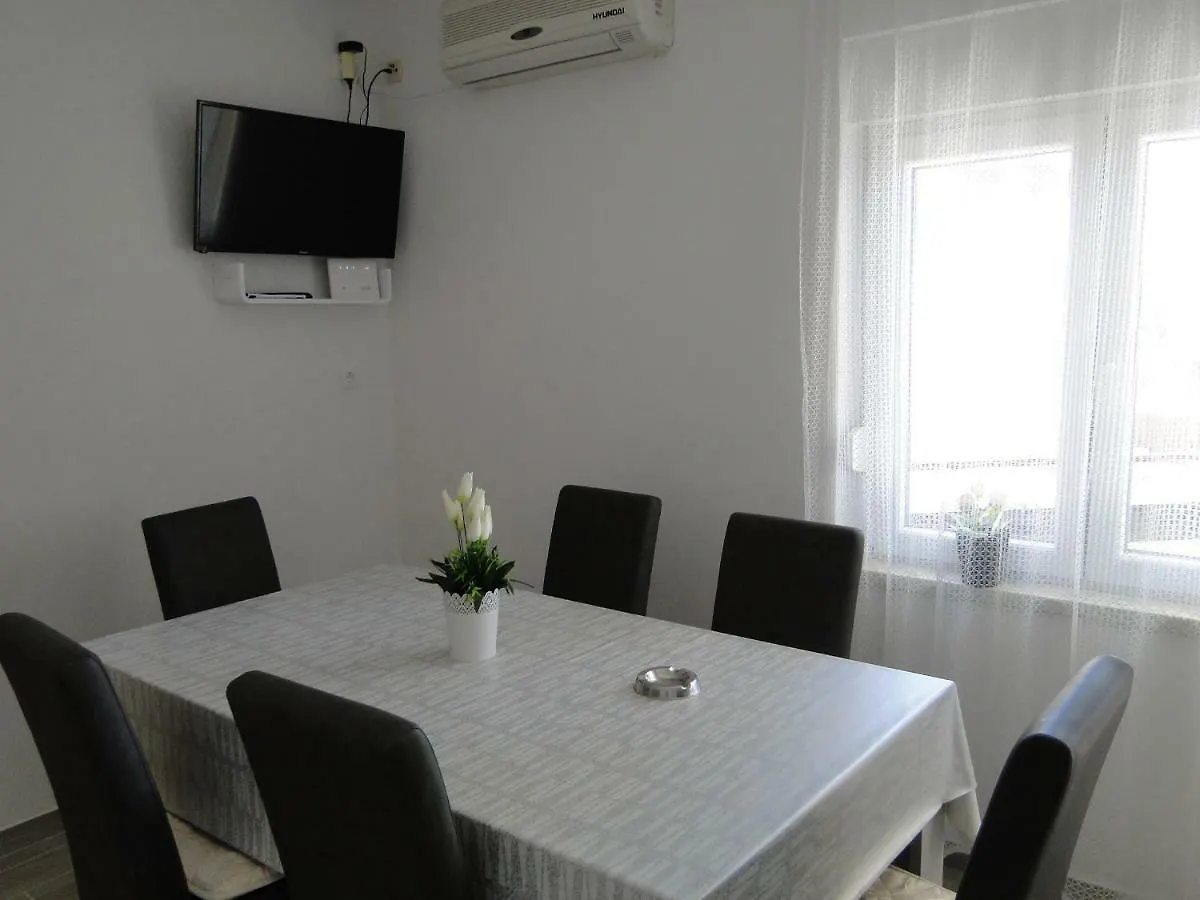 Apartment Zagi Seline 0*,  Croatia