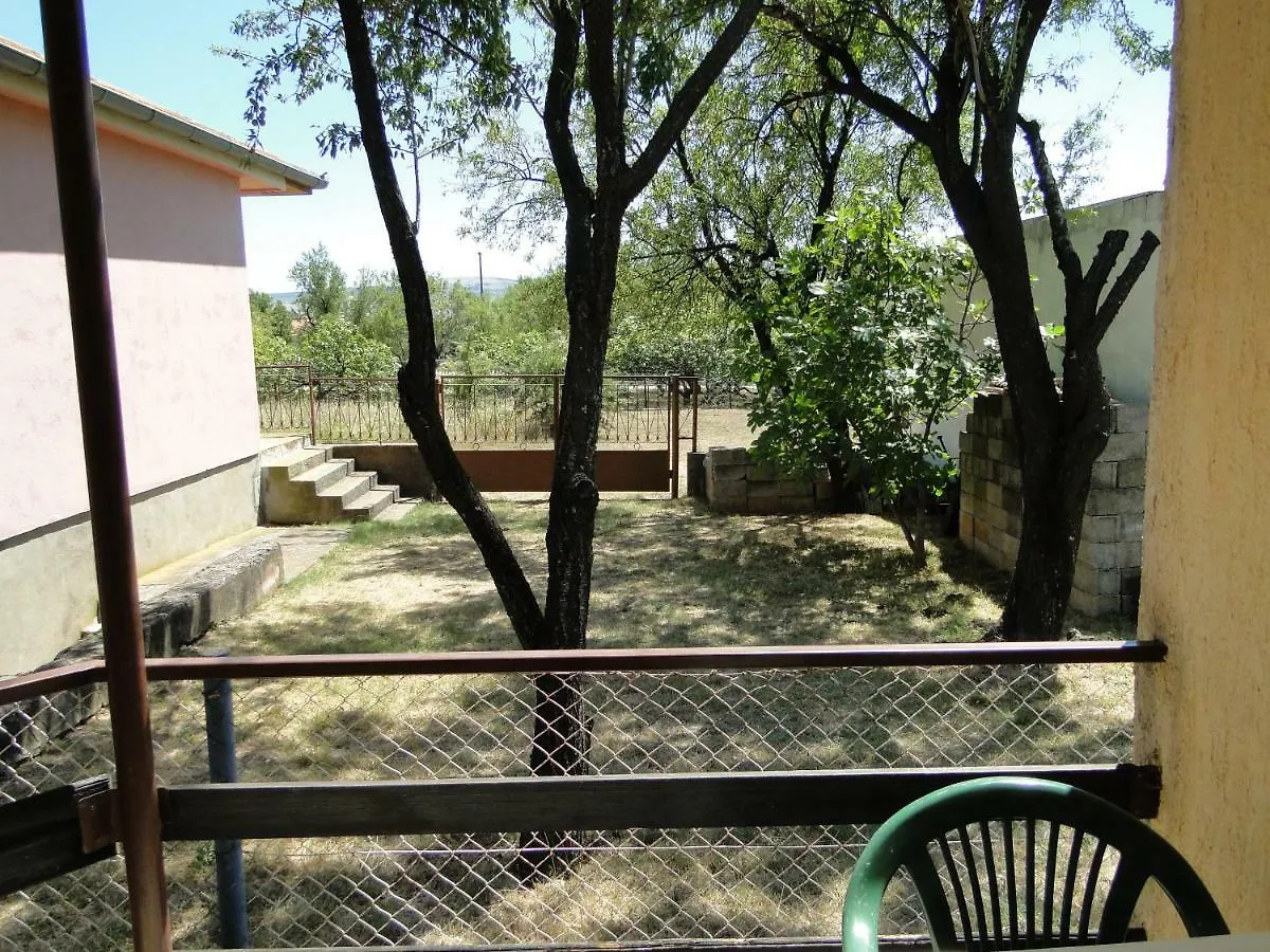 Apartment Zagi Seline 0*,